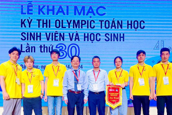 02 sinh viên TNUT đạt giải ba olympic toán học toàn quốc môn giải tích năm 2024 