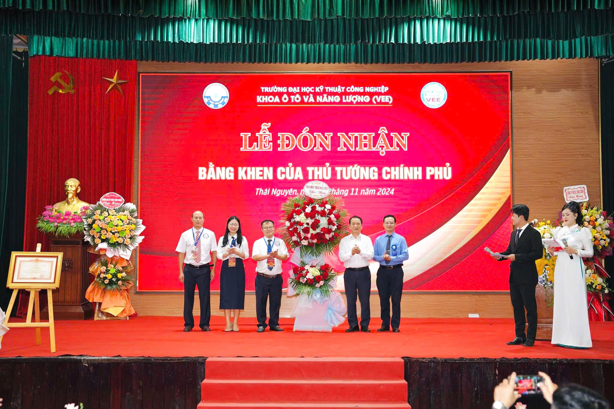 Khoa Ô tô và Năng lượng – TNUT: Kỷ niệm 10 năm thành lập và đón nhận Bằng khen của Thủ tướng Chính phủ