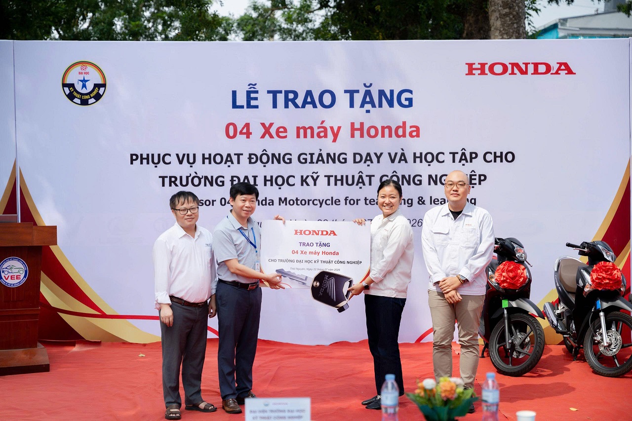 Honda Việt Nam Trao Tặng 04 Xe Máy, Tiếp Tục Đồng Hành Cùng Đào Tạo Và Tuyển Dụng Sinh Viên VEE, TNUT