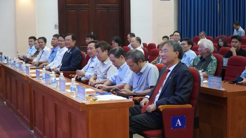 Ngay26101906.jpg
